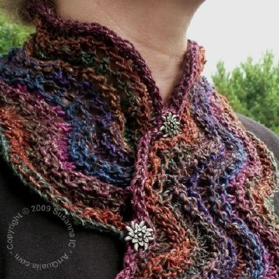 Edelweiss Neckwarmer by Susanna IC, free pattern, photo © ArtQualia